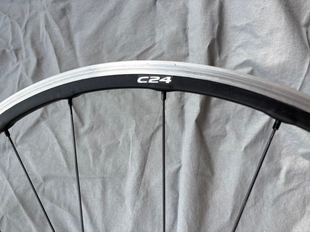 DURA-ACE WH-9000 C24クリンチャーホイール超軽量！ヒルクラに！