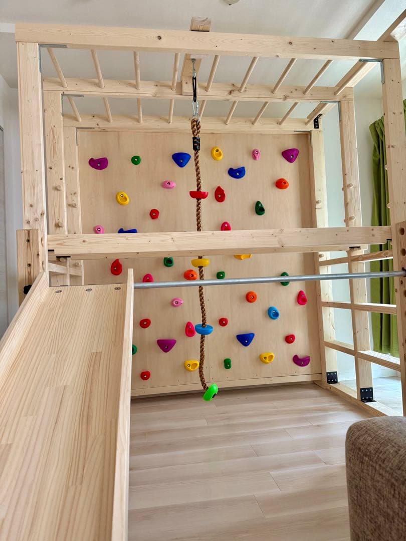 うんてい　知育うんてい　雲梯　ボルダリング　鉄棒