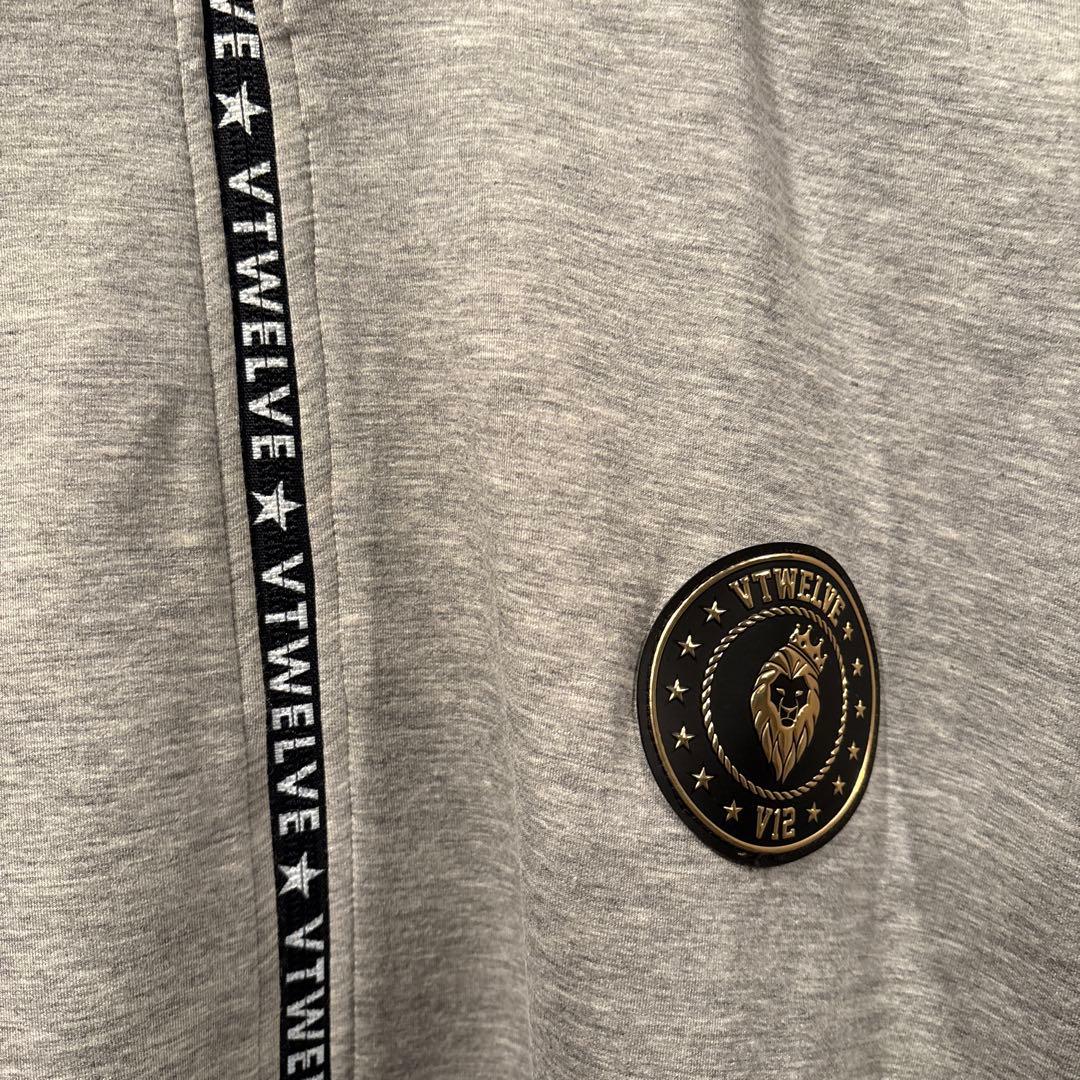 マサです。v12ライトグレーセットアップ　サイズXXL