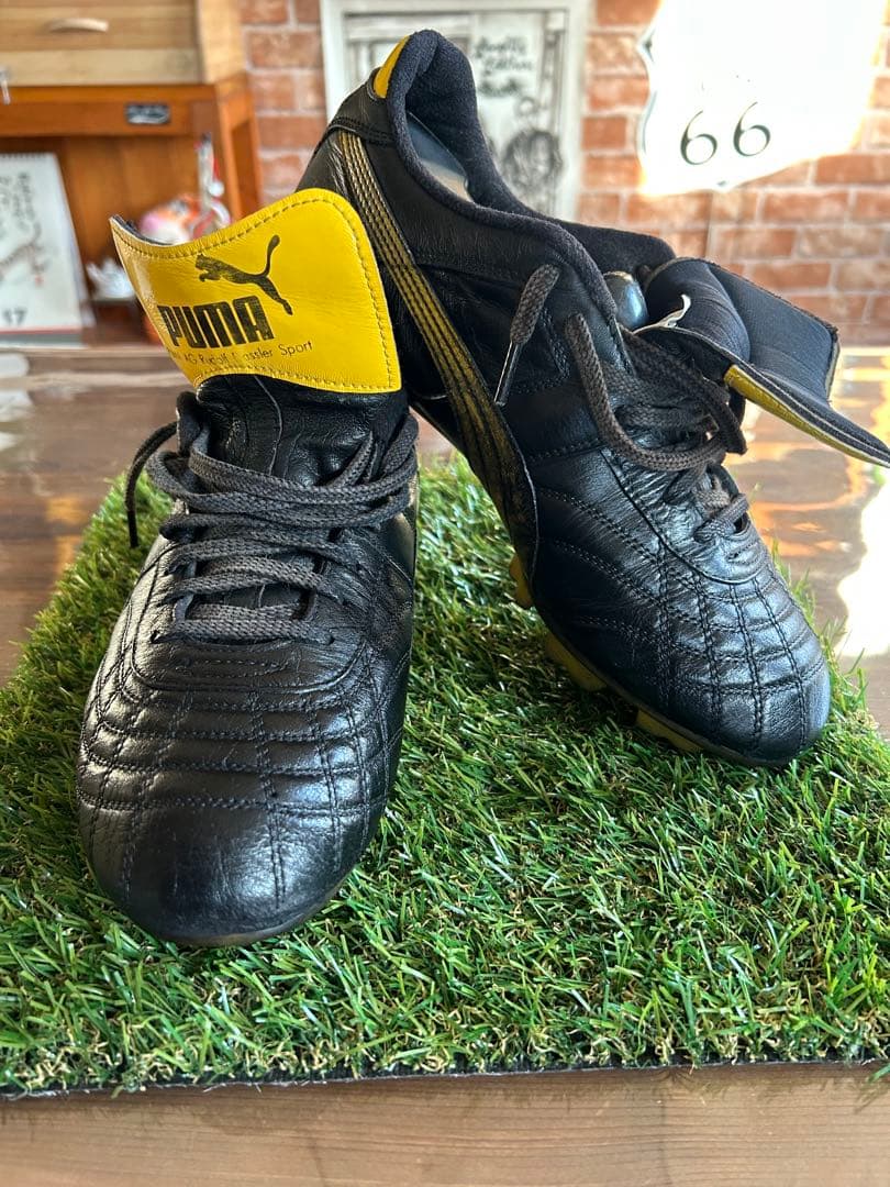 PUMA サッカーシューズ ブラック/イエロー