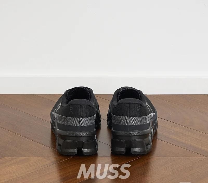 on Cloudmonster2 ×クラウドモンスター ブラック 25cm