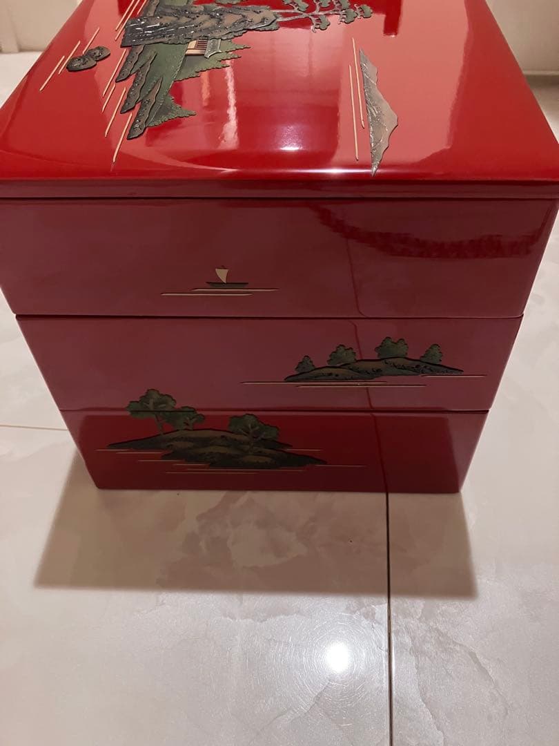【値下げ】べんぼう沖縄　堆錦漆器重箱 3段