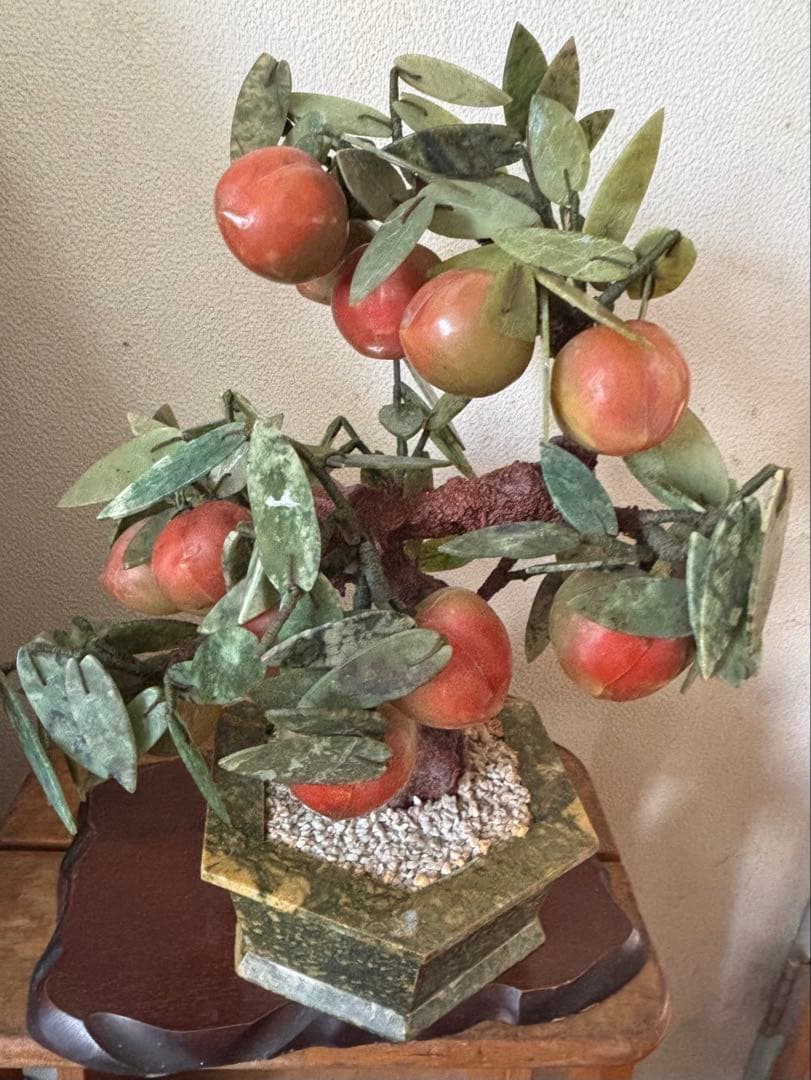 ☆値下げ！大特価！☆天然石の果物の木の置物