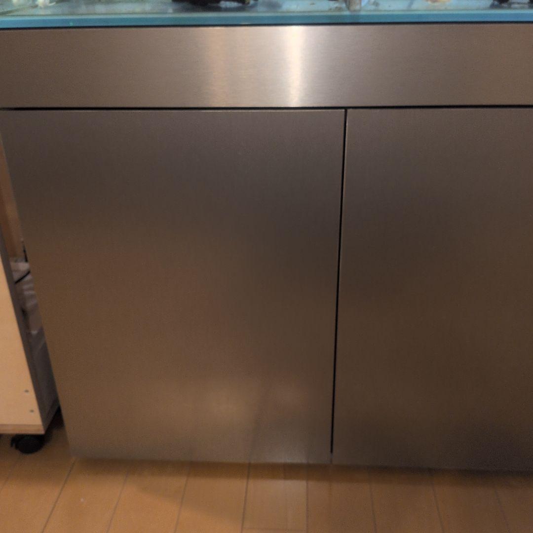 ステンレスメラミンヘアーライン仕様水槽台