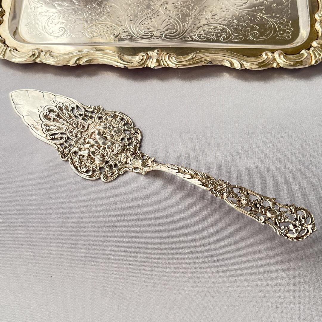 【ドイツ】天童と薔薇のケーキサーバー【純銀】ローズとチュラブ 　21cm