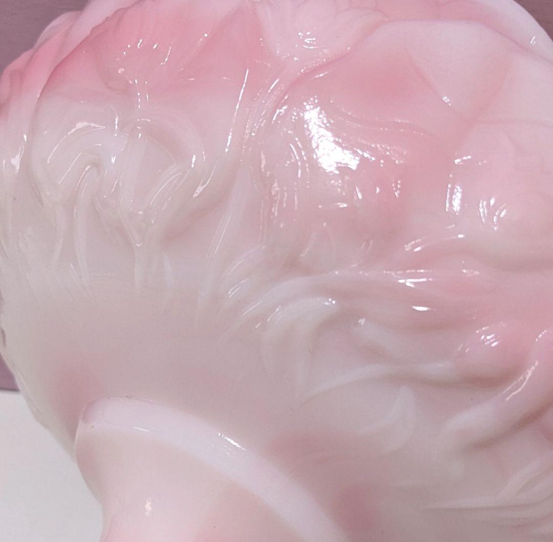 フェントン蓋付きミルクガラス