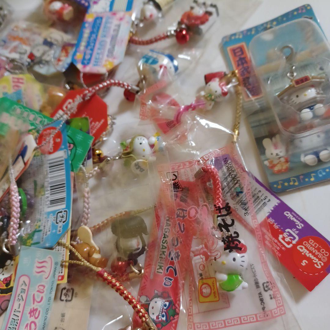 ハローキティ　ご当地　根付け　ストラップ　41個セット　サンリオ　レトロ　当時物