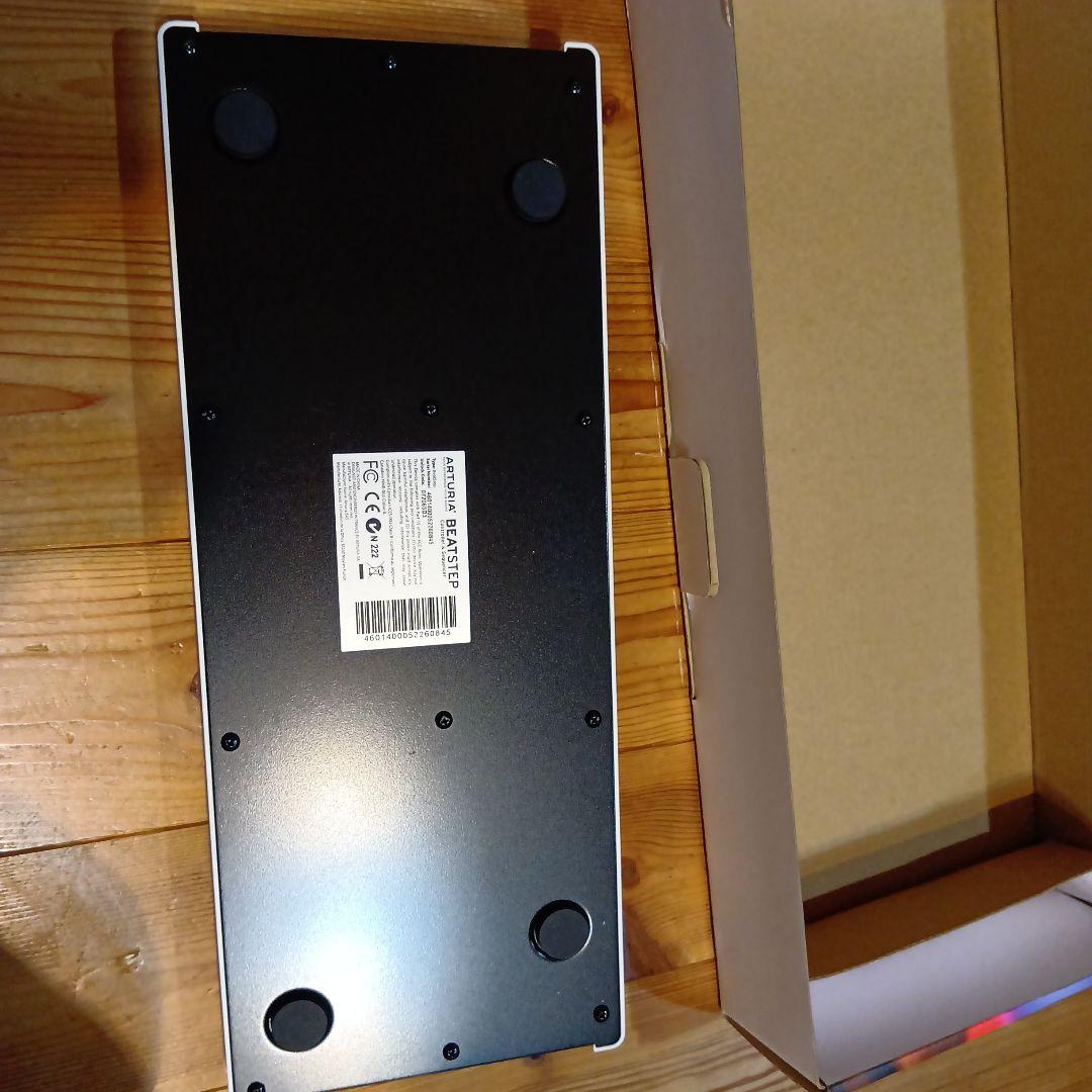 Arturia BeatStep MIDIコントローラー