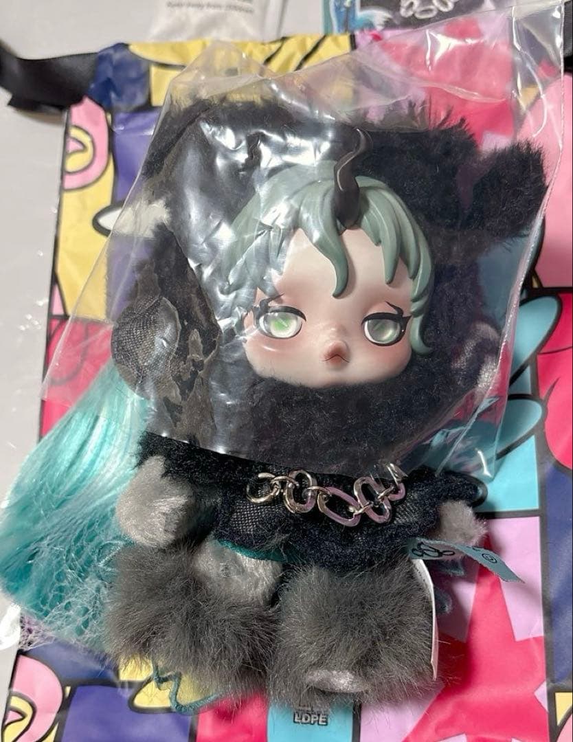 スカルパンダ マイリトルポニー シークレット Queen Chrysalis