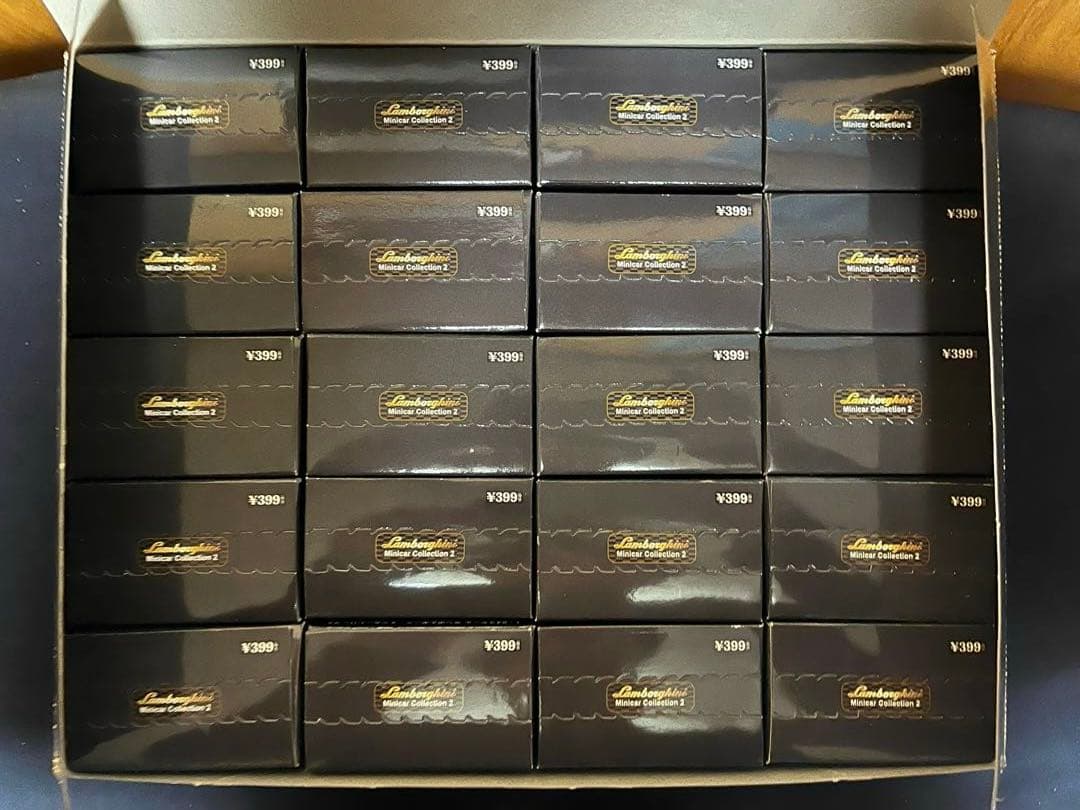 Lamborghini ミニカーコレクション2 1:64 スケール