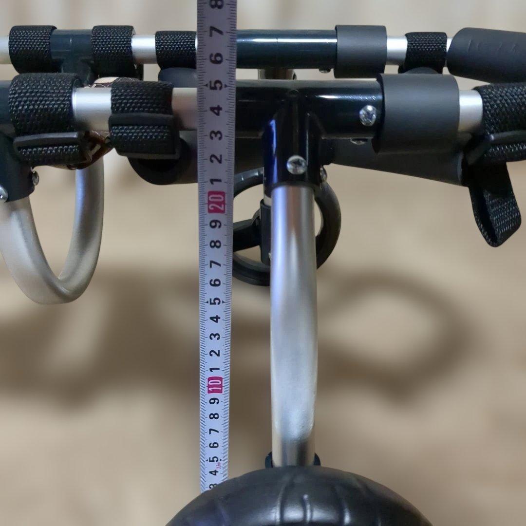 ワンちゃん4輪　リハビリ　食事補助　犬用車椅子　床ずれ防止　犬の歩行器