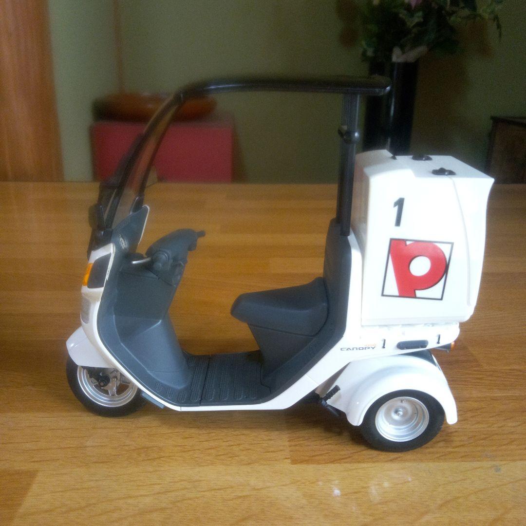 トミーテック　Honda ジャイロキャノピー　ピザーラ　1/12　完成品バイク