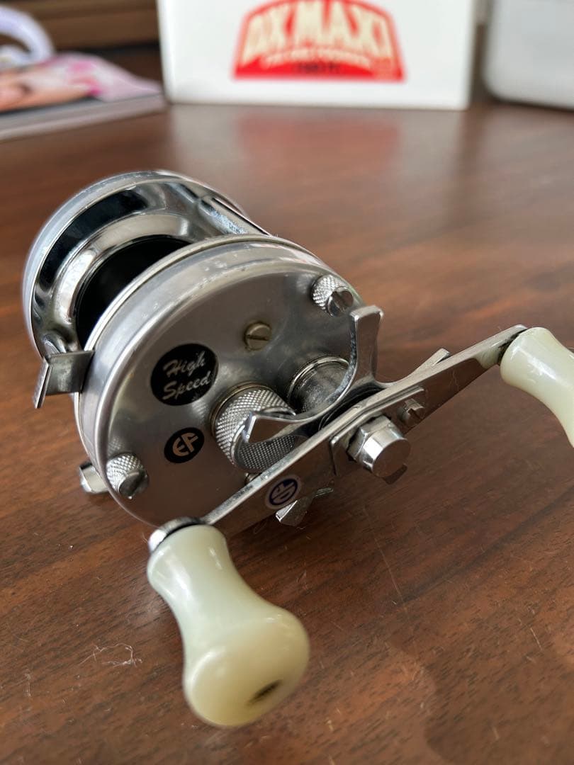 ABU 5500C ベイトリール