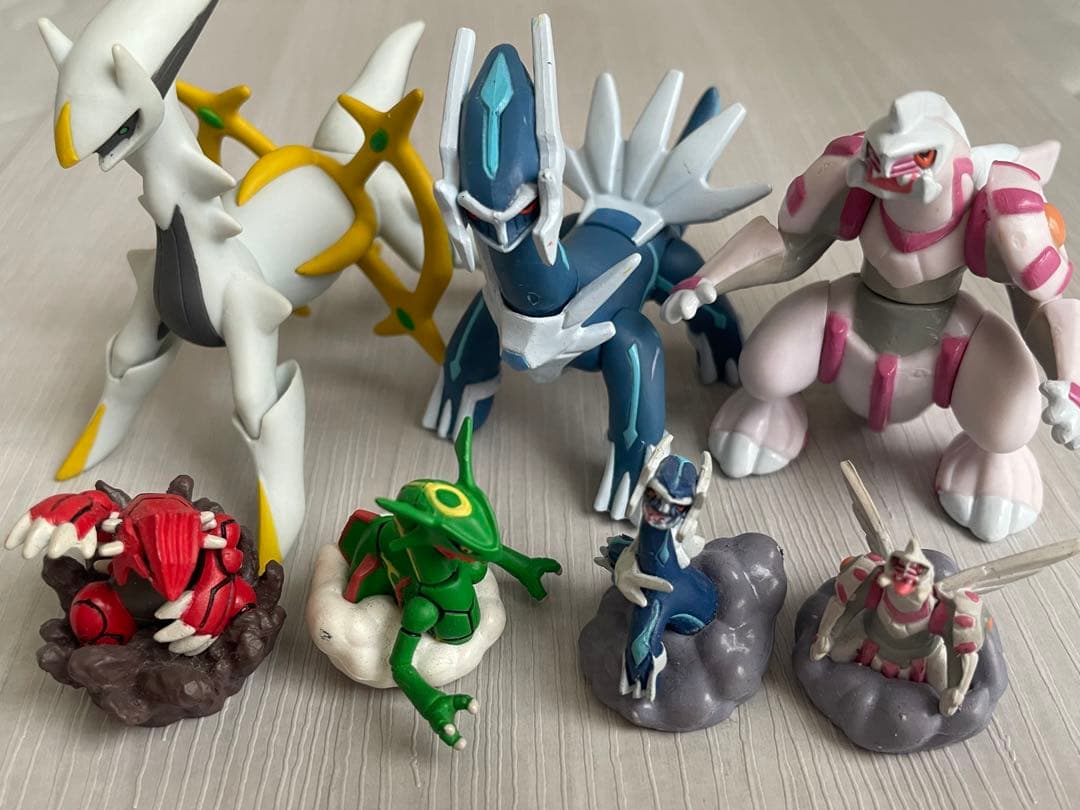 ポケモンフィギュア　アルセウス・パルキア・ディアルガ