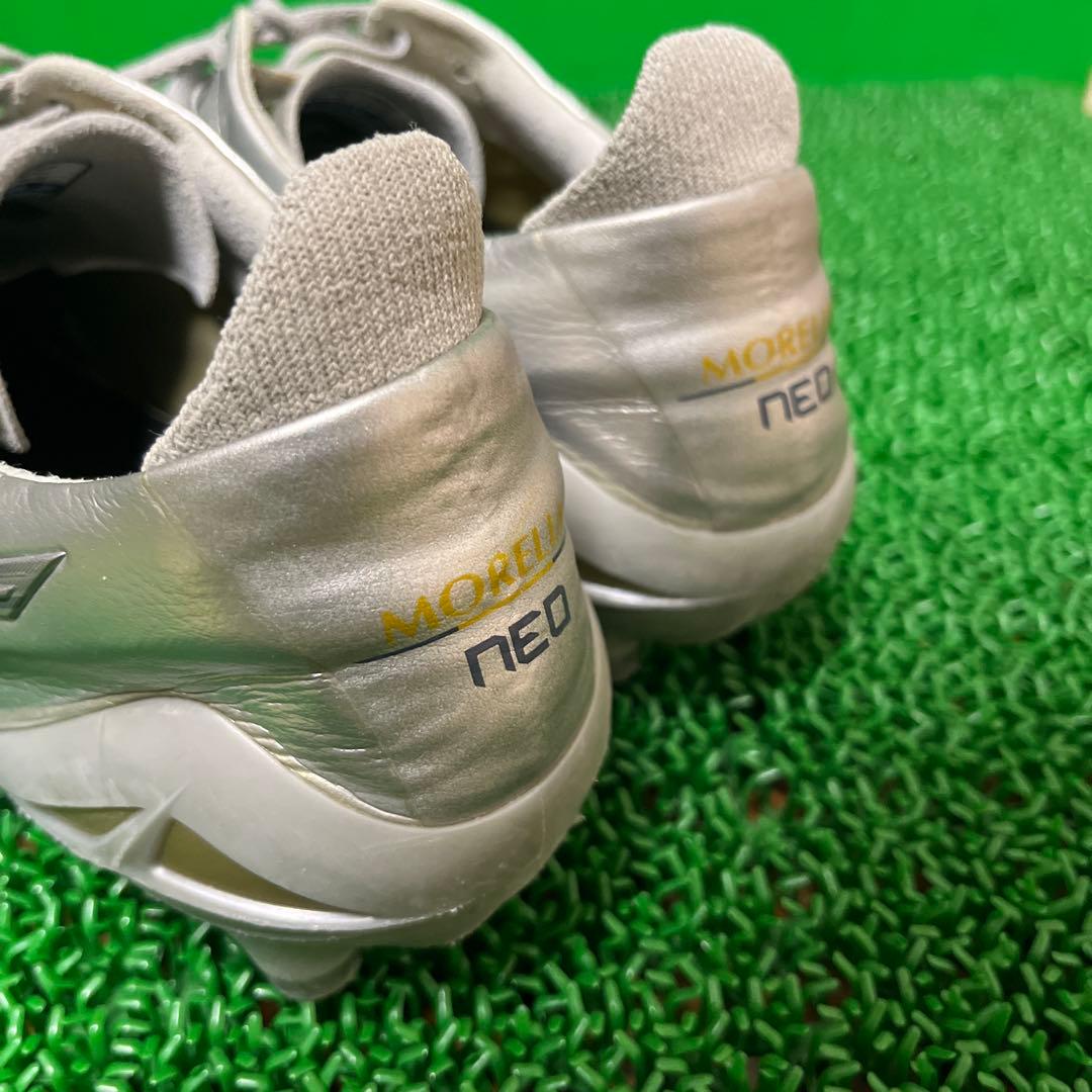 ミズノ サッカースパイク モレリアネオ 4 JAPAN(シルバー×ネイビー)