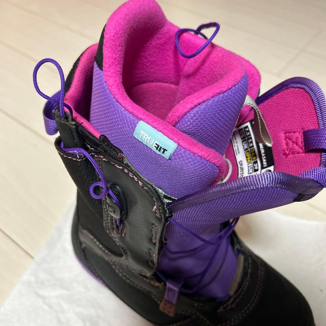 【週末限定値下げ！】女性用　スノーボードブーツ 黒/紫　BURTON