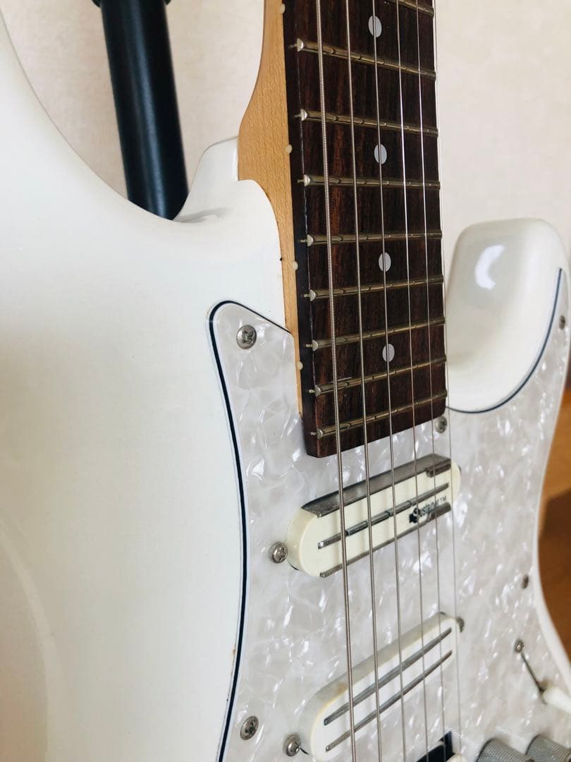 FERNANDES エレキギター ホワイト