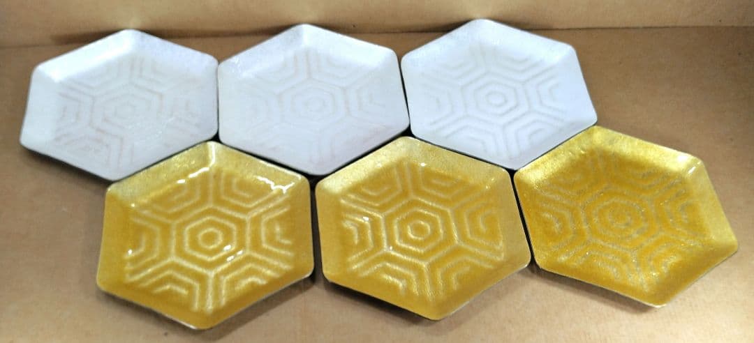 【本物保証】安藤七宝店謹製 七宝亀甲皿(金3枚,白銀3枚,6枚1組) 共箱 七寶