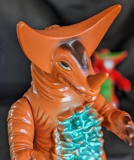 ジャイアント＆スタンダード・ゴモラ（ブルマァク復刻）ソフビフィギュア２体セット