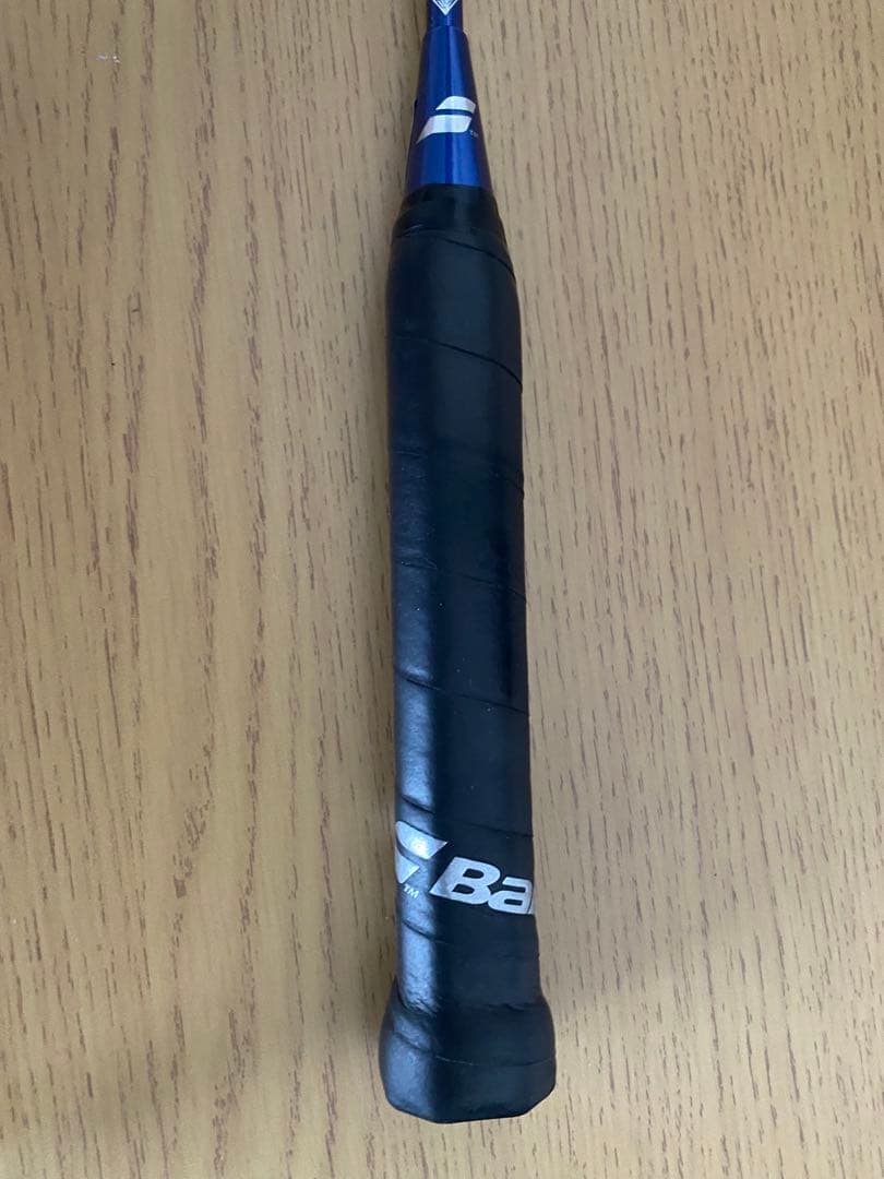 バボラ⭐︎バドミントンラケット 新型サテライトオリジン　エクスボルトストリング付！