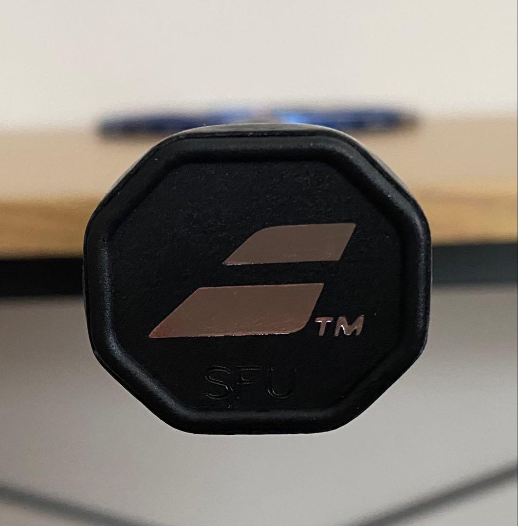 バボラ⭐︎バドミントンラケット 新型サテライトオリジン　エクスボルトストリング付！