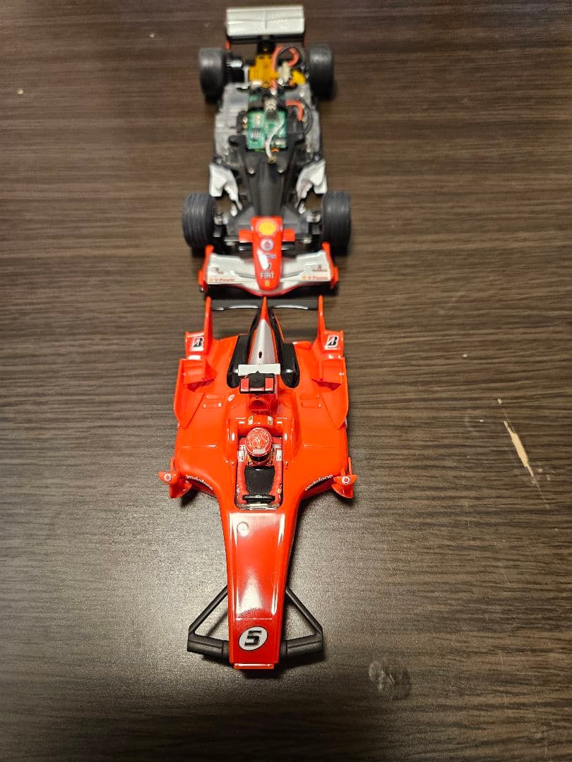 京商ミニッツF1 2.4GHz フェラーリ シャーシ&ボディセット