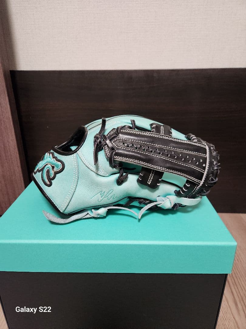 RYU 　限定軟式　内野　ティファニーブルー