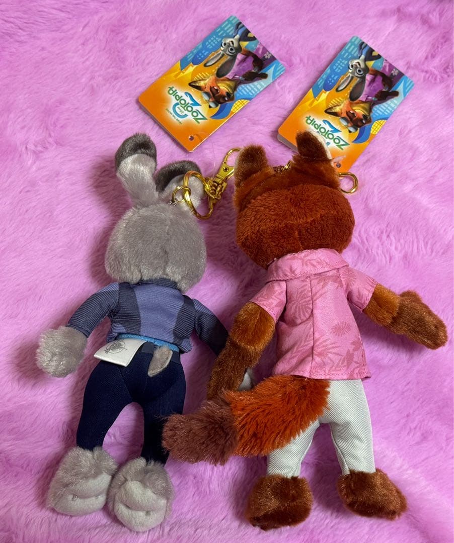新品未使用♡ディズニーストア　ズートピアプラッシュキーチェーンニック &ジュディ
