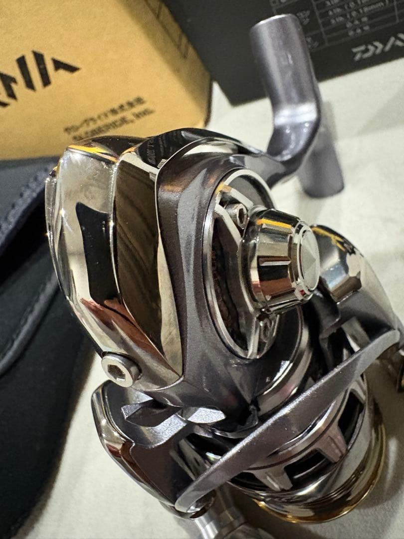 美品 ダイワ 12イグジスト 2004H ハイギア　アクリスタ　エリアトラウト