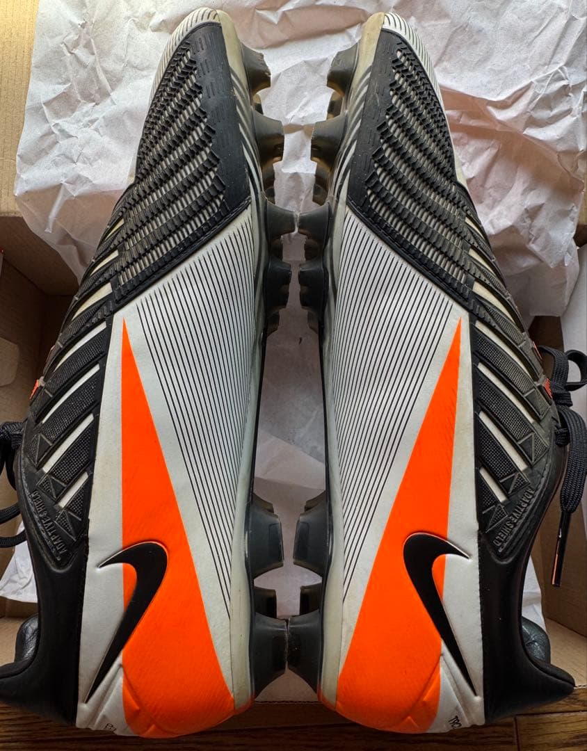 【 USED 】 NIKE T90 LASER IV HG-B (27㎝)