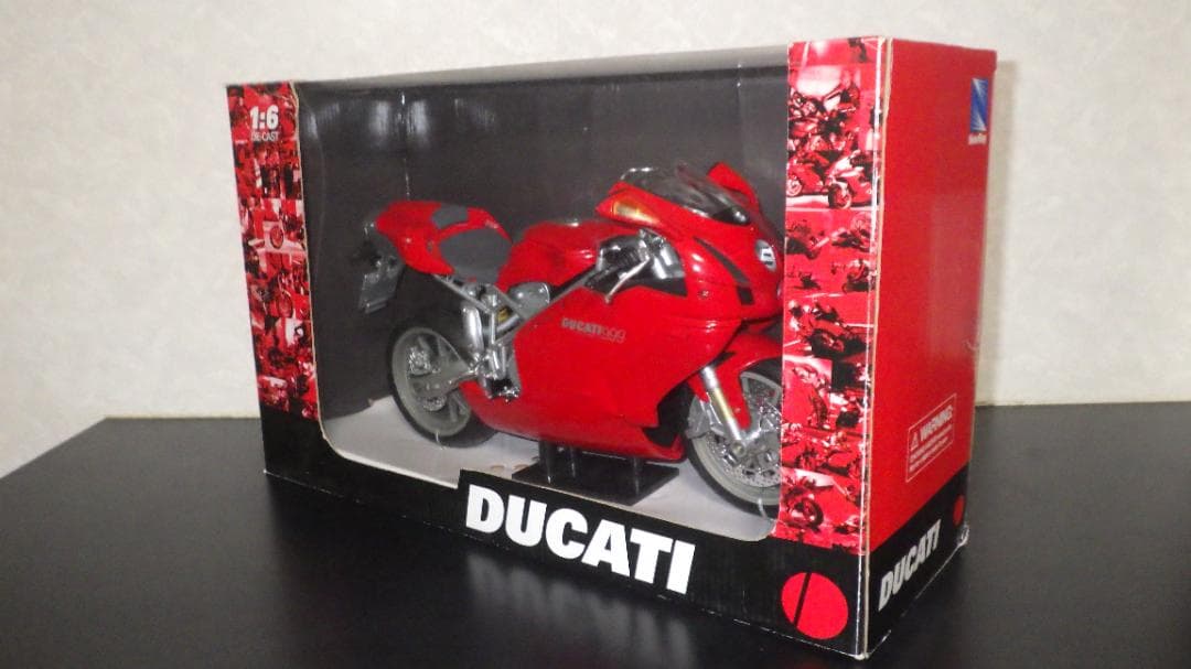 オートバイ・バイク NewRay 1/6 DUCATI 999
