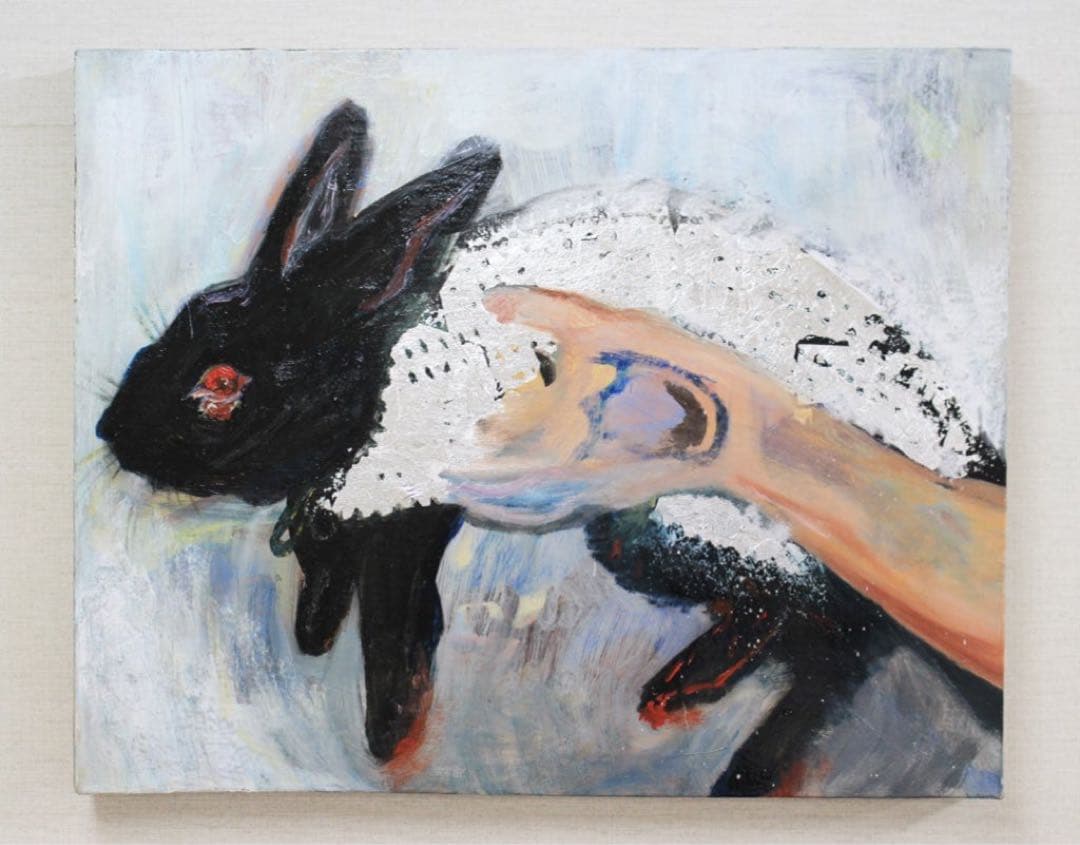 【約P10号】float 原画 黒いウサギと手の油彩画