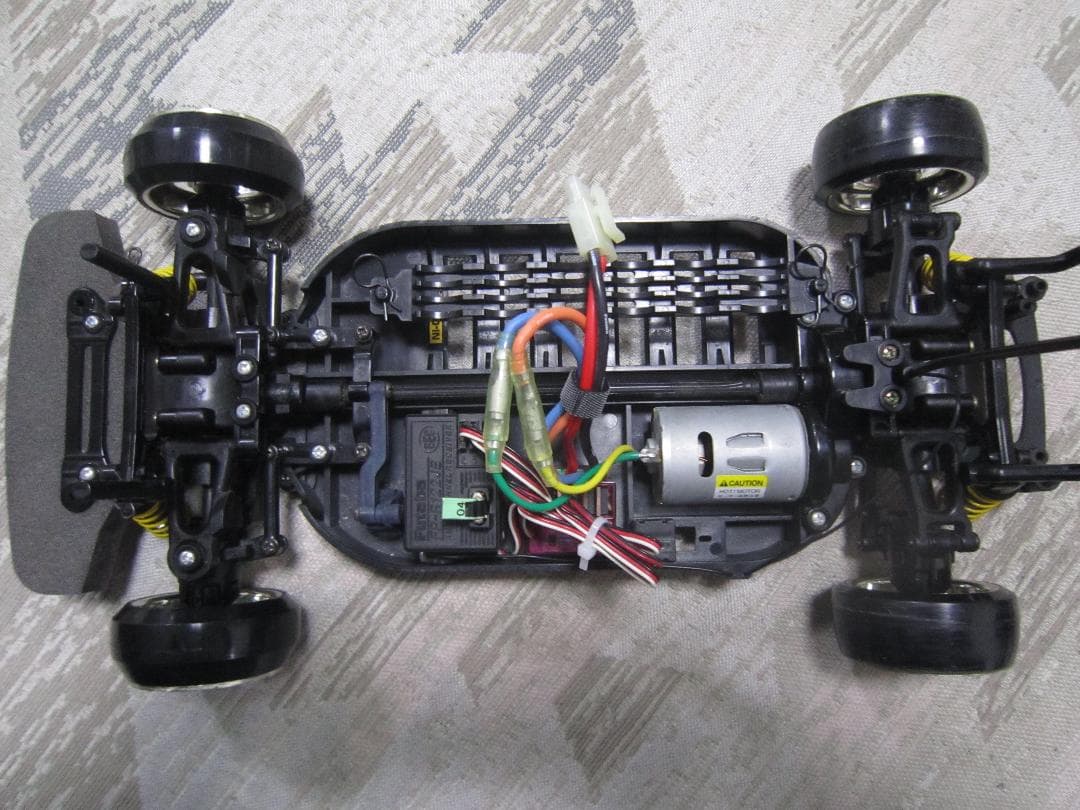 完全動作品 1/10 タミヤ スカイライン GT-R (R33) TT-01