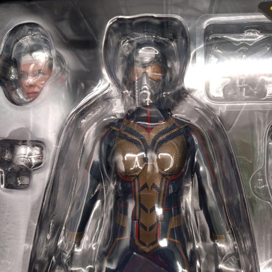 開封品　ホットトイズ　ワスプ　アントマン 2体セット