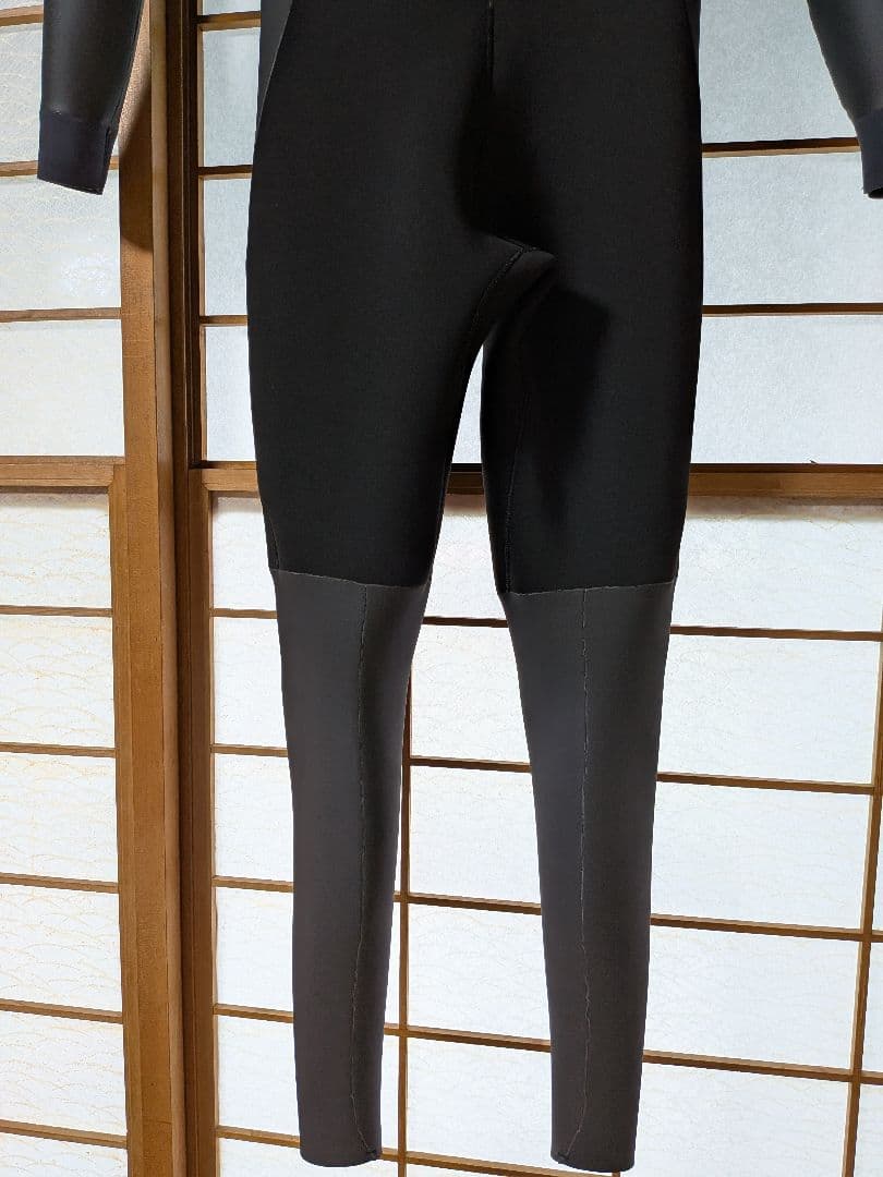 FELLOW セミドライチェストジップ ALL 3mm サイズMLB