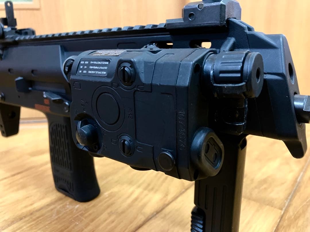 マルイ電動エアガン MP7A1