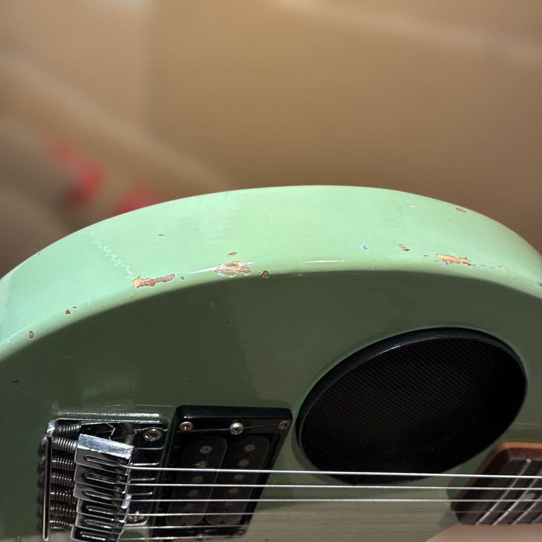 スピーカー内蔵エレキギター グリーン