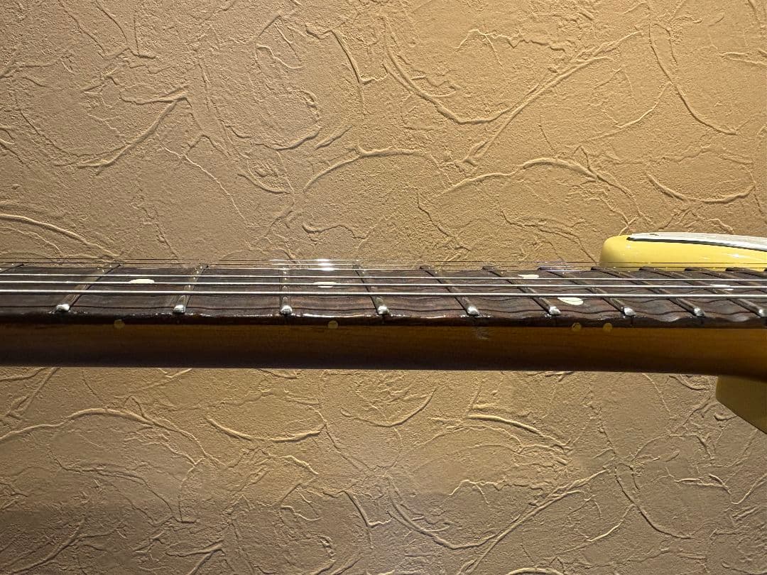 フェンダーネックとGFSボディアッセンブリ