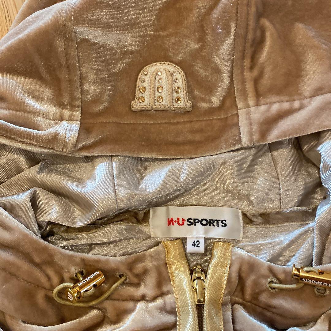 ウエサコスポーツ☆ベロアパーカー