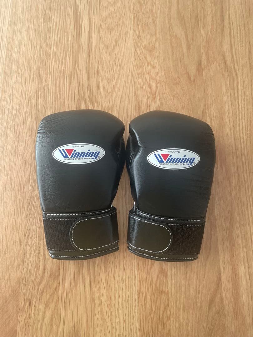 【即日発送】Winning ボクシンググローブ 8oz 黒