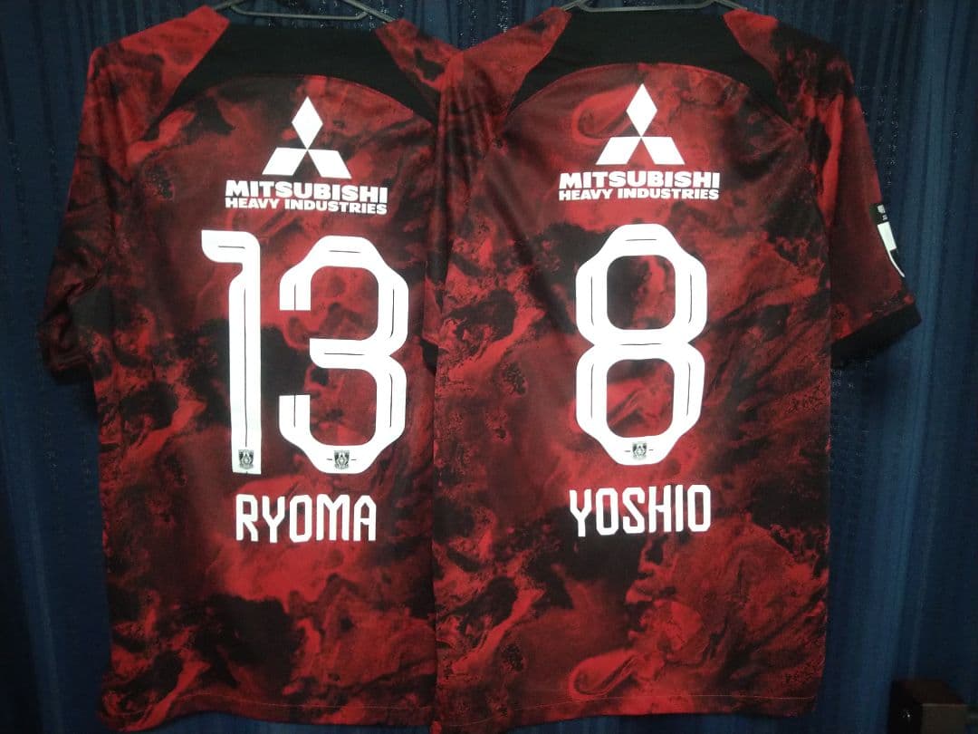 浦和レッズ　ユニフォーム　渡邊凌磨&小泉佳穂　2024　ユニフォーム