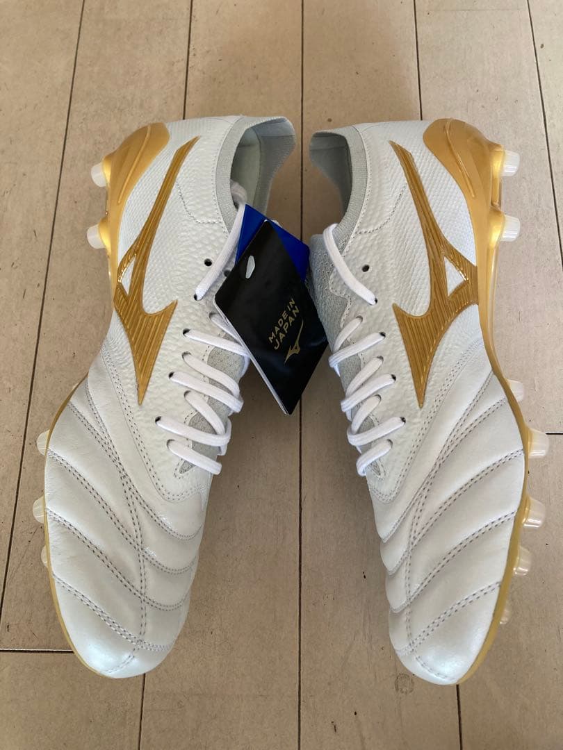 モレリアネオ4βジャパンAG 白✖️金　26.5㎝　新品。