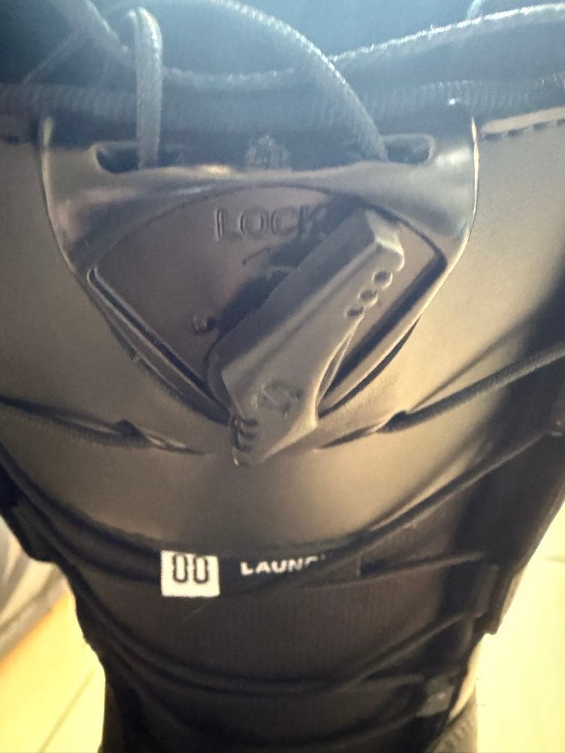 【未使用品】SALOMON LAUNCH スノーボードブーツ