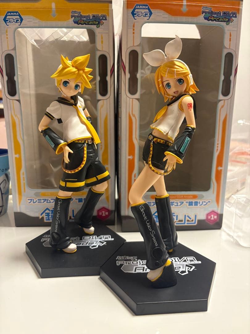 鏡音レン・リン プレミアムフィギュアセット