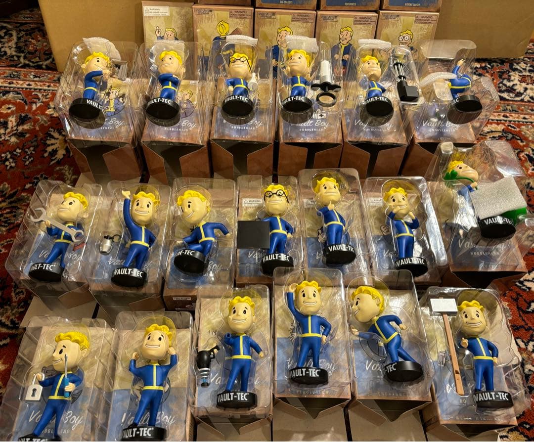 A*o様 正規品 全28種fallout ヴォルトボーイ ボブルヘッド フィギュ