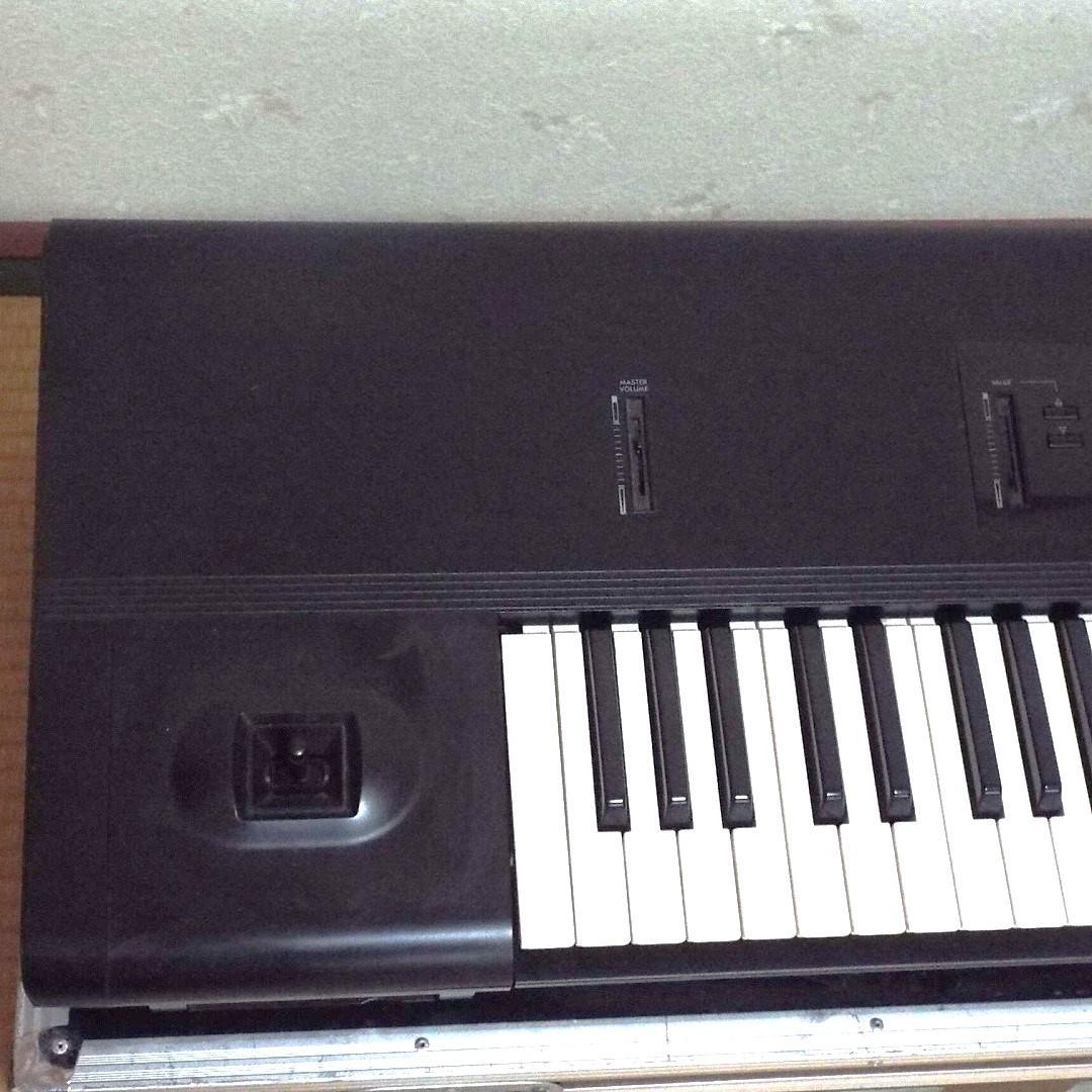 完動_美品 電池交換済 76FS鍵盤 コルグ T2_本体のみ