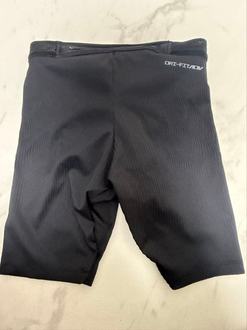 Nike エアロスイフト　タイツ　Sサイズ