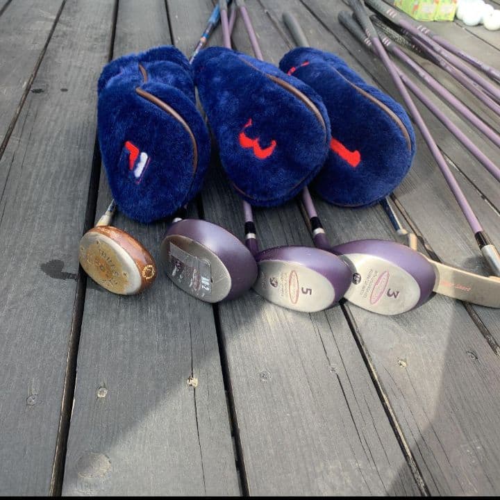 ゴルフクラブセット　ゴルフボール　グローブ　バッグ