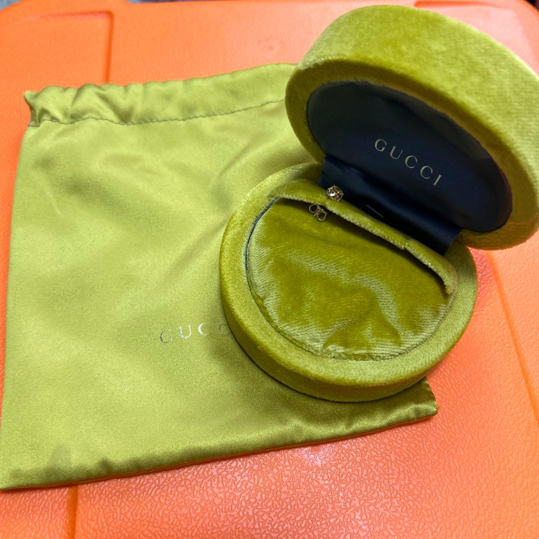 GUCCI インターロッキングピアス　K18