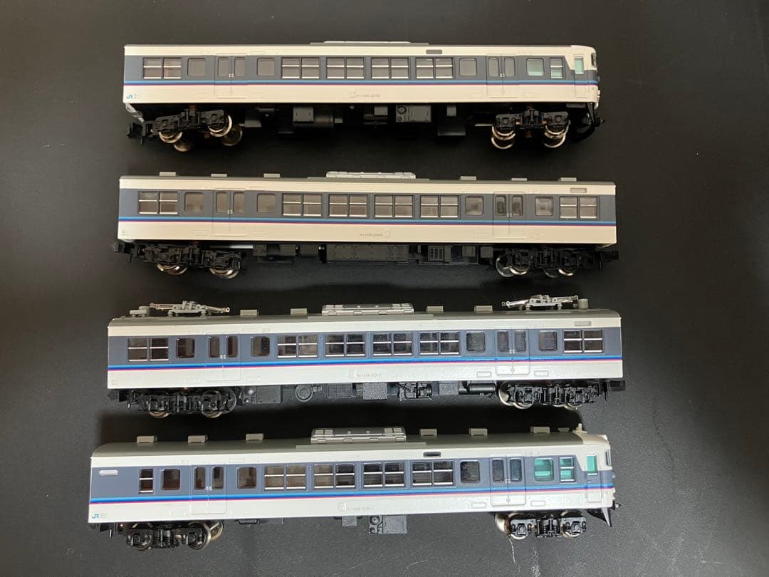 115系3000番台　広島快速色　増結編成